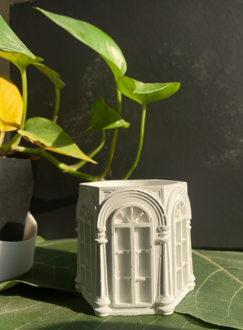 Celestia Vault — Artisan Candle Pot